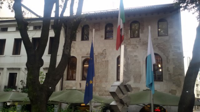 ilpalazzodellascuola.jpg